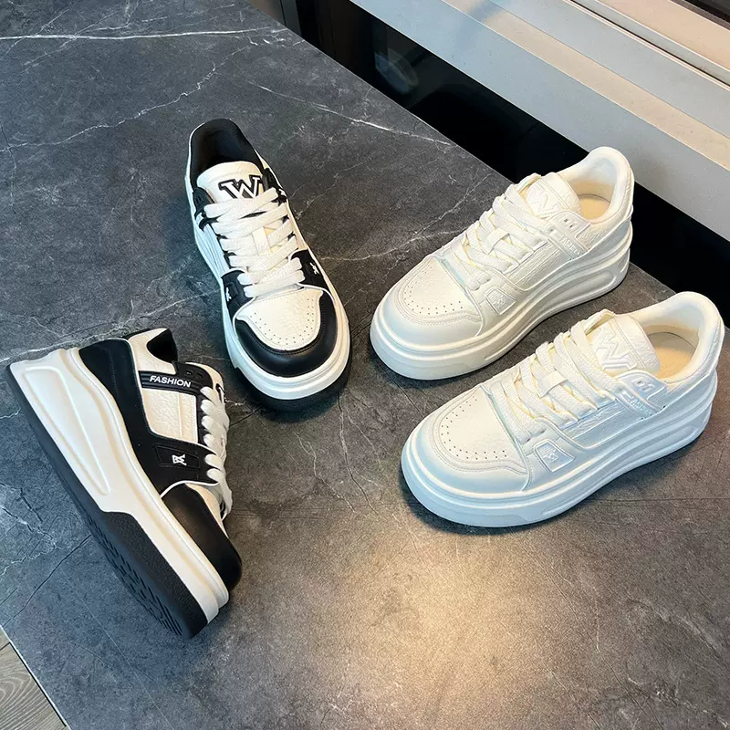 吸膜底小白鞋女2026春季新款厚底增高休闲单鞋女百搭运动鞋板鞋女