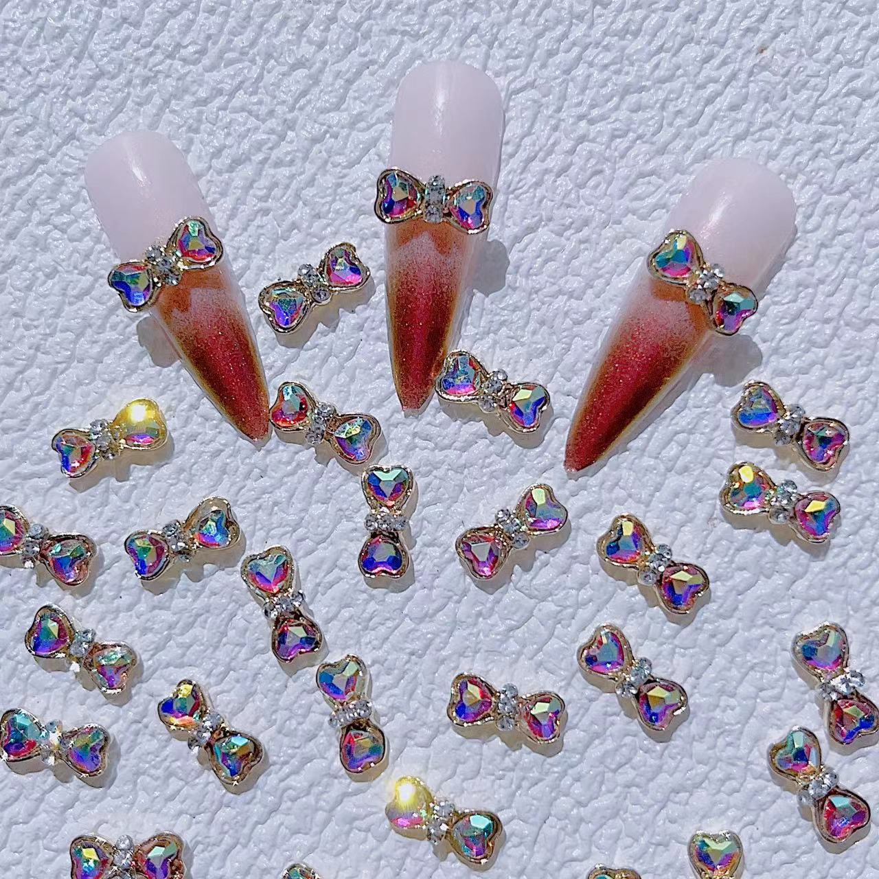 Nail decoration with bow