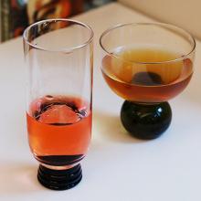 ���ƾƱ��OӋ��֭������ܱ�����ɫ�Gɫ�A��͸����������ɫ����