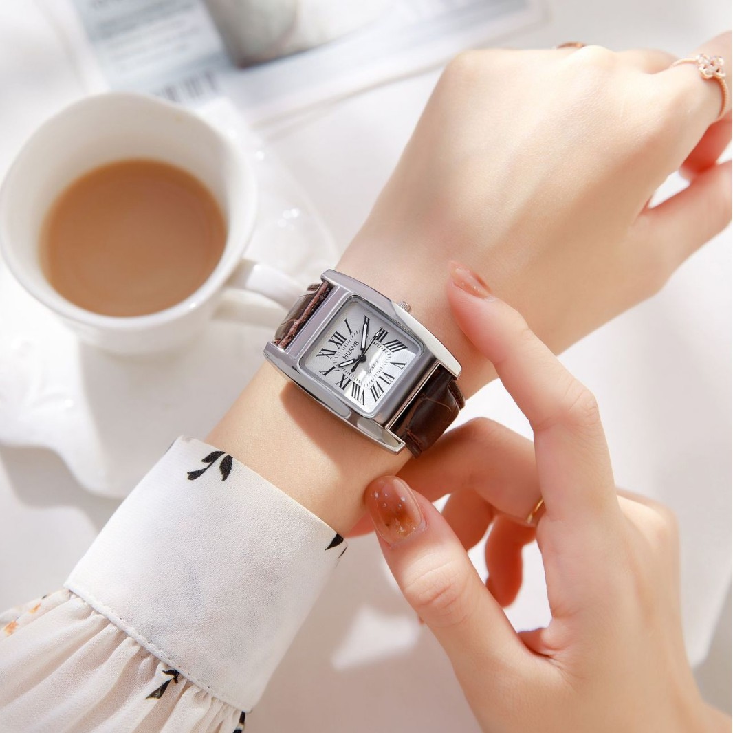 New Fashion Watch, Simple Square Trendy Women's Watch, Roman Scale Quartz Watch, Compact Student Ladies Watch