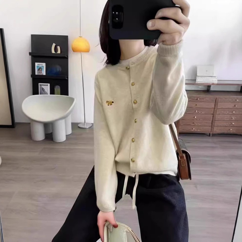 Cardigan for Women, 100% Pure Wool Sweater, Round Neck, Fashionable Embroidered Pony Knit Wool Sweater, Wholesale Fine Wool