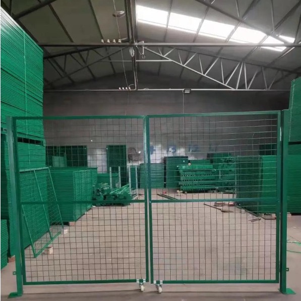 优质公路护栏厂家，隔离栅护栏网厂家 优质护栏网公路护栏厂家