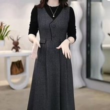 一件代发直播爆款时尚假两件显瘦长袖连衣裙拼接秋冬新款裙子女装