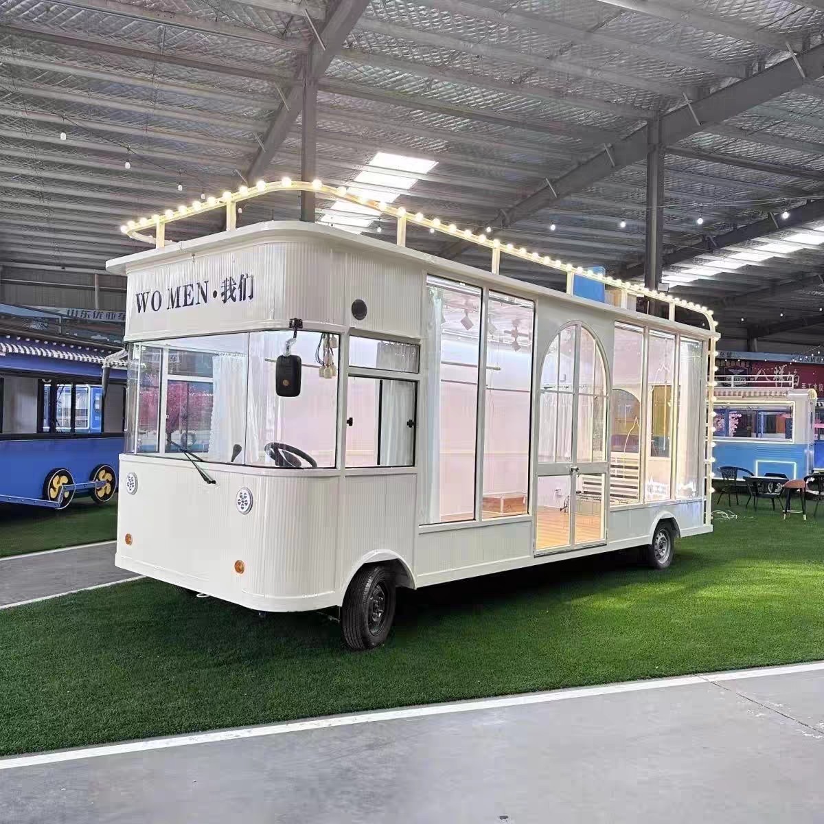 小吃车多功能餐车商用美发服装饰品车电动四轮熟食炸串美食摆摊车