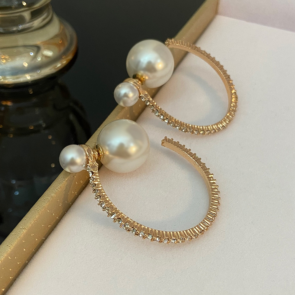 1 Pair Exaggerated Geometric Plating Alloy Artificial Pearls Rhinestones Hoop Earrings display picture 4