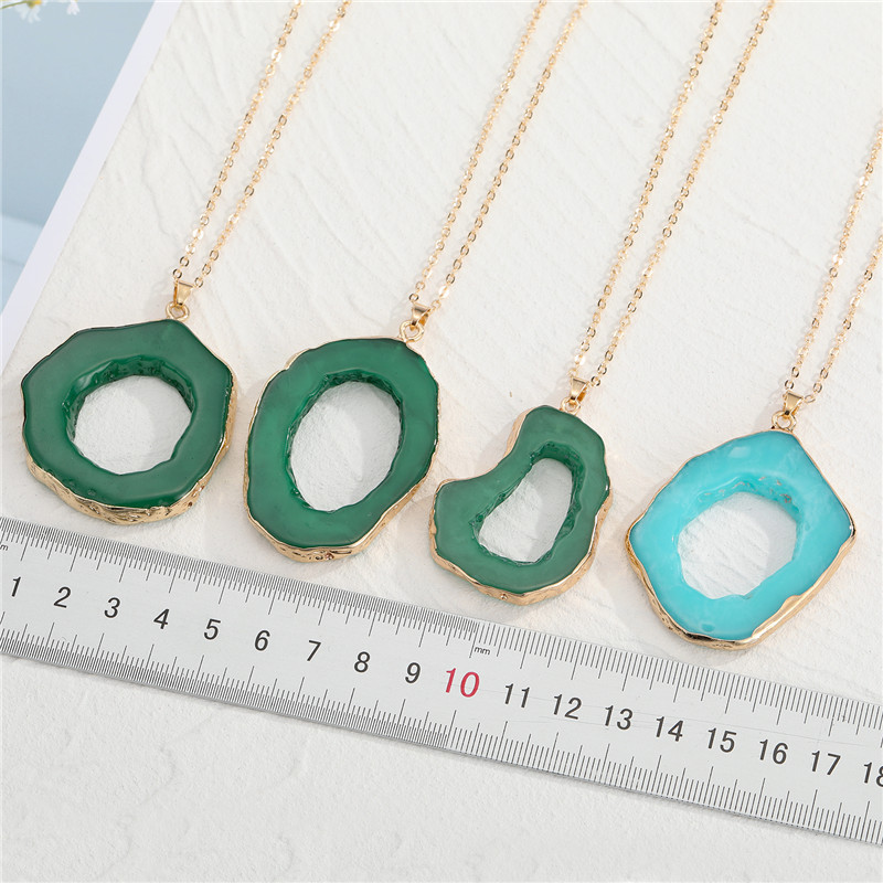 New Exaggerated Personality Irregular Hollow Resin Necklace display picture 3