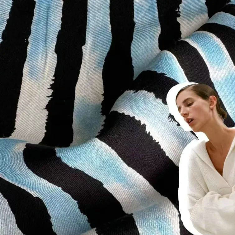 人丝粘亚麻斜纹印花面料 人丝人棉亚麻变斜印花布料