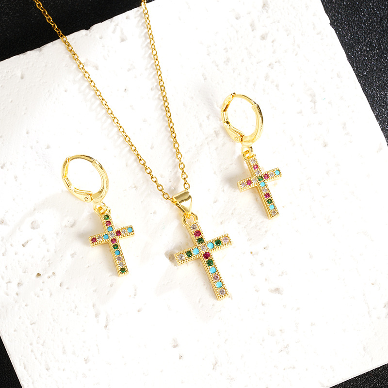 Antiguo collar de cruz de diamantes de estilo europeo y americano de oro de arena Pendientes de diseño femenino Fábrica de joyería de personalidad de todo fósforo al por mayor