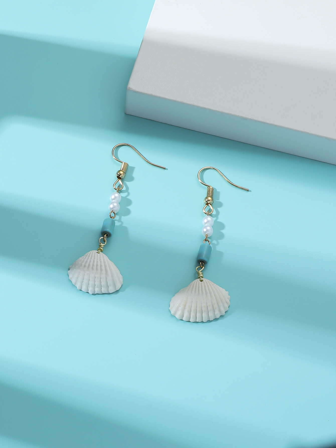 7g Weight Iron Ear Needle Material Drop Earrings Classification 1 Pair Quantity Holiday, Beach Occasion Shell Material Shell Pattern Spring&Summer Season Women's Gender Plating Design Hawaiian, Vacation Style 1 Pair Hawaiian Vacation Shell Plating Shell Drop Earrings 1