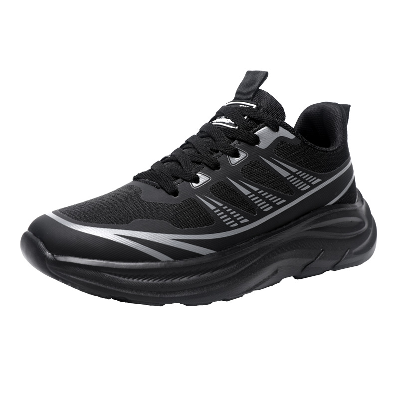 Zapatos de hombre de tamaño grande al por mayor zapatos de verano transpirables zapatos de malla suave ligeros zapatos de color sólido versátiles zapatos de moda de hombre