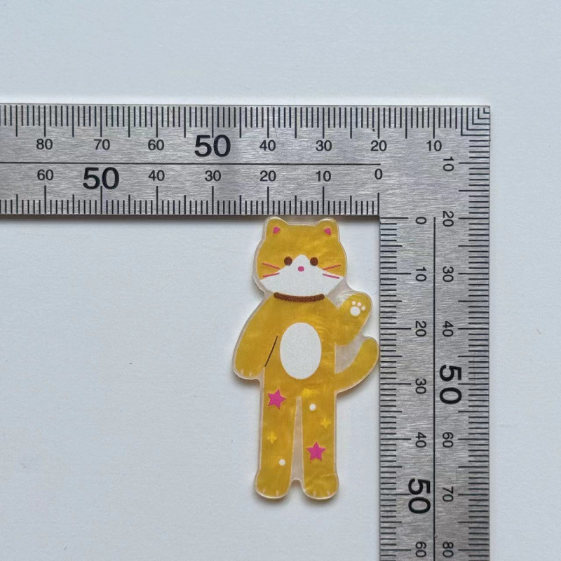 노란색 긴 고양이