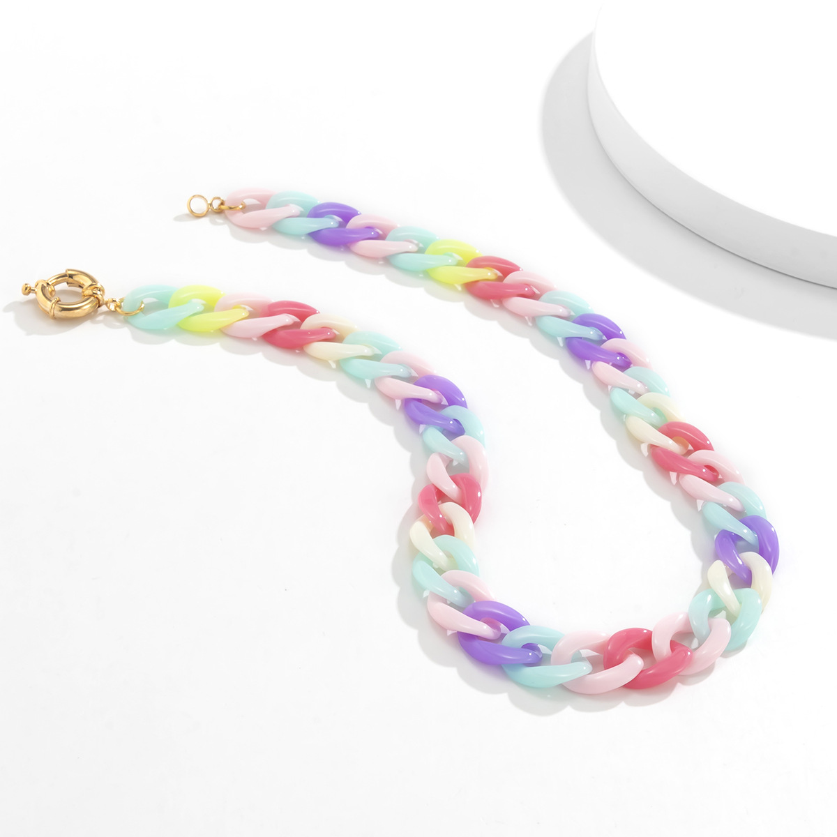 欧美跨境饰品清爽冰淇淋色亚克力短款锁骨链彩虹编织扣子简约项链