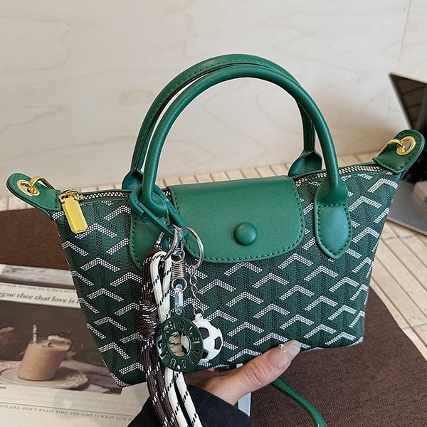 洋气包包冬季女百搭手机包2025新款时尚高级感饺子包单肩包斜跨包