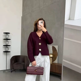 连衣裙;女式衬衫;女式T恤