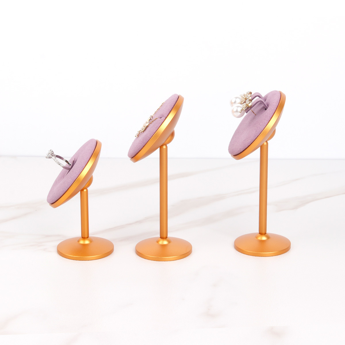 �����ߵ�Բ���鱦��Ӽҳ���������ָչʾ�ܰڼ����γ��е��߶���