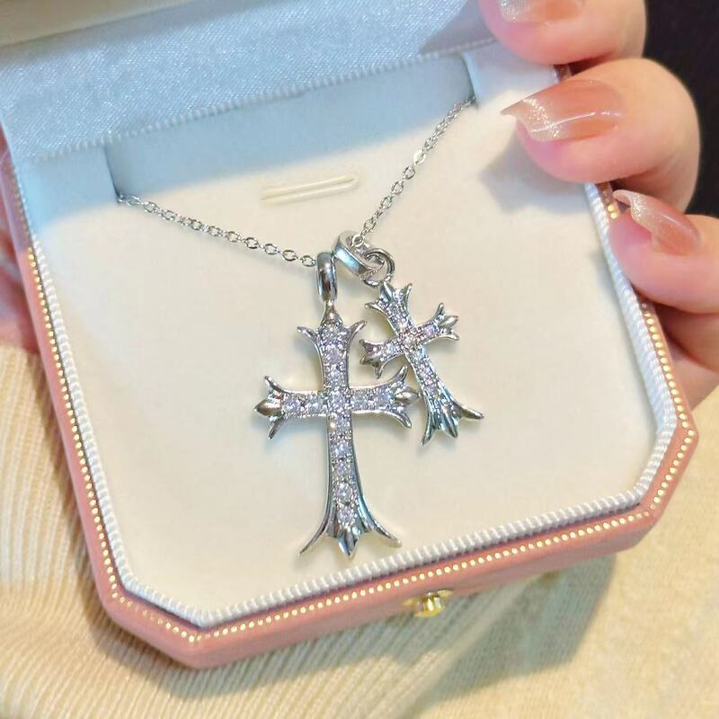 Diamond-embedded double cross necklace ins student cross pendant cross titanium steel non-fading trendy cool European and American niche Diamond-embedded double cross necklace ins student cross pendant cross titanium steel non-fading trendy cool European and American niche