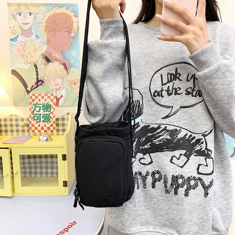 Diseño de nicho bolso de teléfono móvil ligero portátil al aire libre para mujeres bolso de hombro simple hervidor de agua para viajar bolso de cambio universal