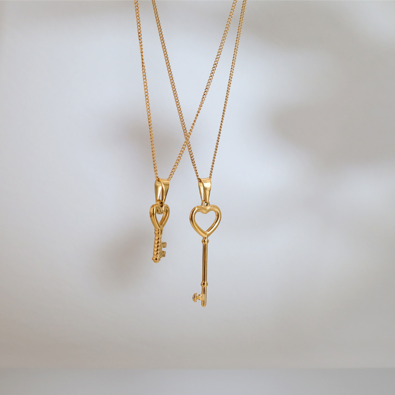 Key Pattern Fashion Style 1 Piece Titanium Steel Key