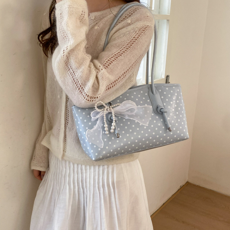 Nicho japonés coreano estilo brazalete bolsas de mano 2026 nueva primavera ocio estilo extranjero de viaje diario punto de onda bolsa de hombro moda image 5