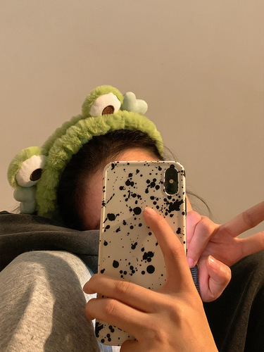 Cute little frog headband for women to wash their face and apply facial mask, cartoon funny plush headband, winter headband hairpin