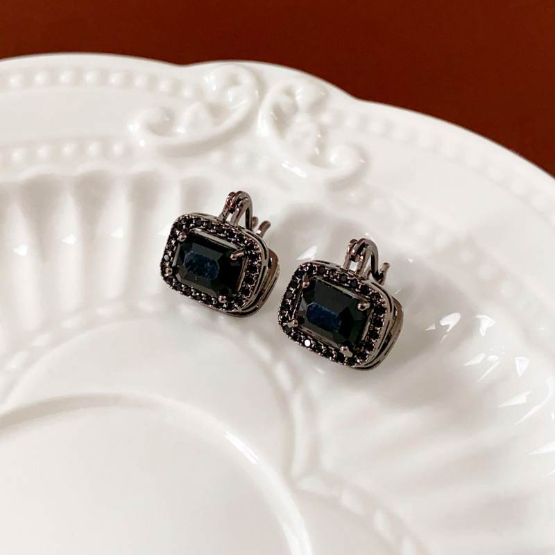 Square geometric double-sided elegant earrings with zircon