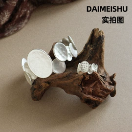 项链;耳环;手链