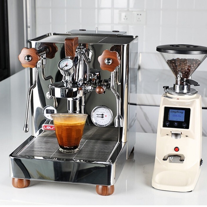 Negotiable Price for Italian Bianca E61 Semi-Automatic Coffee Machine (Transformer Version) with Nationwide Warranty Negotiable Price for Italian Bianca E61 Semi-Automatic Coffee Machine (Transformer Version) with Nationwide Warranty