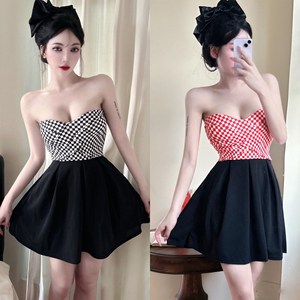 A-line pleated short skirt， strapless skirt， sexy and pure desire， strapless uniform， nightclub dress