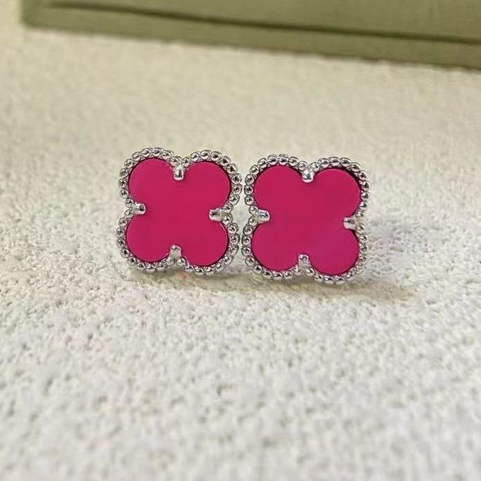 厚镀高版本18Kv金四叶草耳钉玫瑰金金色耳环女红玉髓厂家直播供应|undefined
