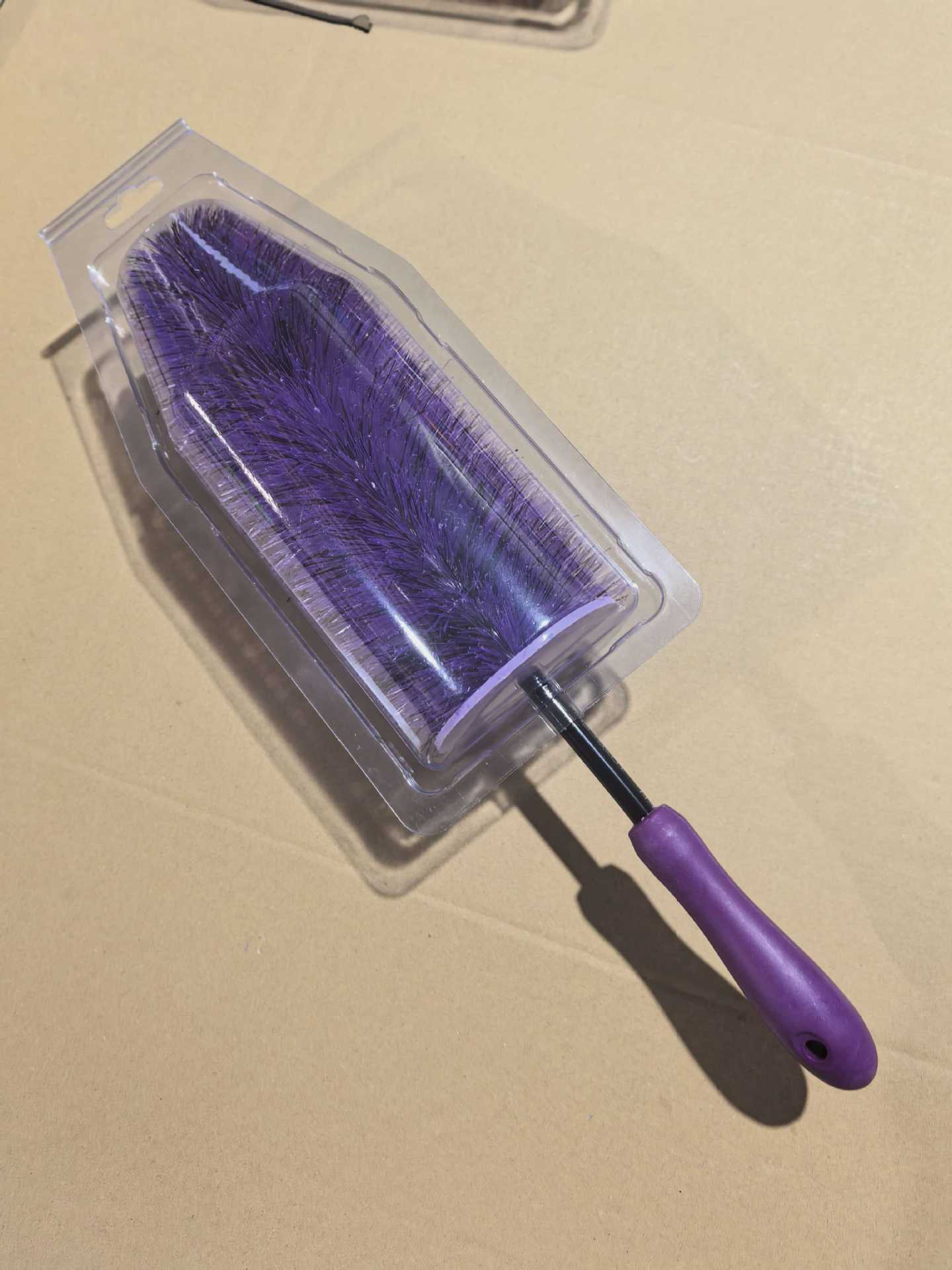 Cross-border car Christmas tree wash brush, maintenance steel rim brush, tire brush, specialized cleaning tool, anti-splash wheel hub brush