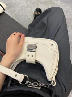 �����¿�з�ʽҸ�°�С���OӋ�ٴ�μ�б���ͨ��朗l�����