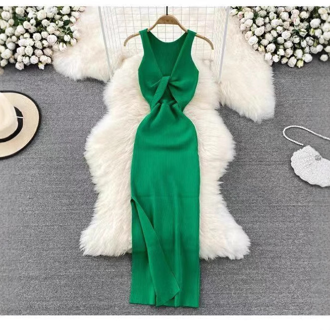 European and American French-Style New Summer Sleeveless Long Knitted Dress, Sexy Twist Design That Accentuates the Bust, Nightclub Fashion Long Dress