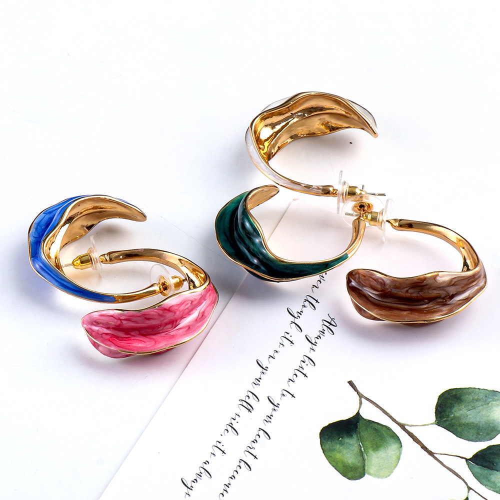 Retro Colored Glaze C-shaped Earrings Wholesale Nihaojewelry display picture 20