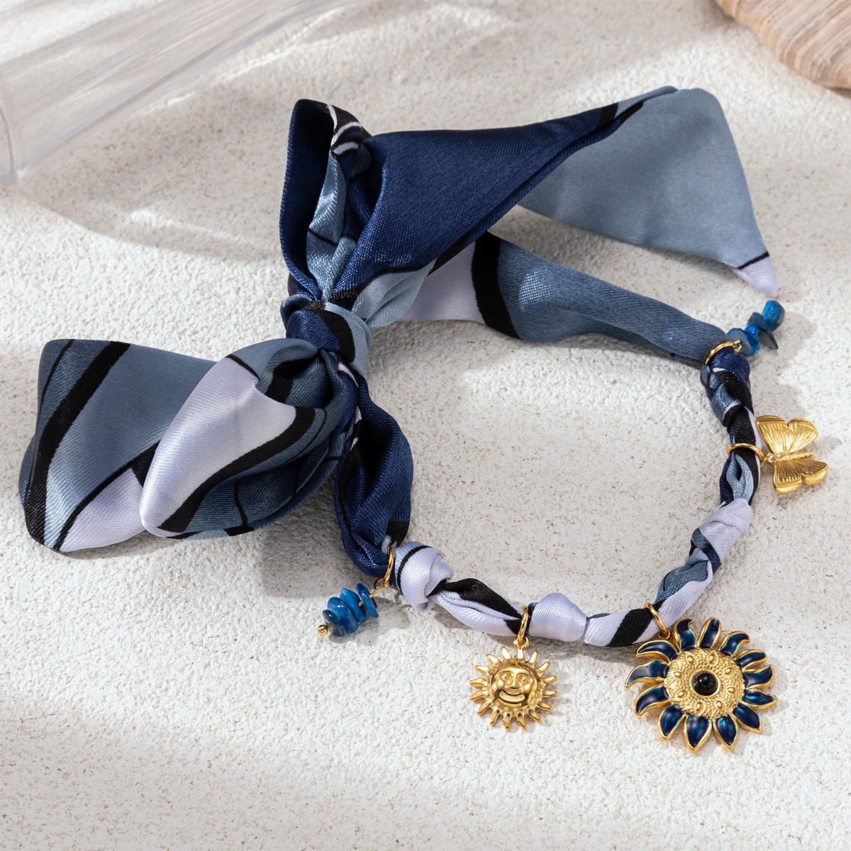 Tiana Europa y América colgante de flores de acero inoxidable nicho ligero de lujo collar bufandas azules gradientes joyerías de venta caliente transfronterizas