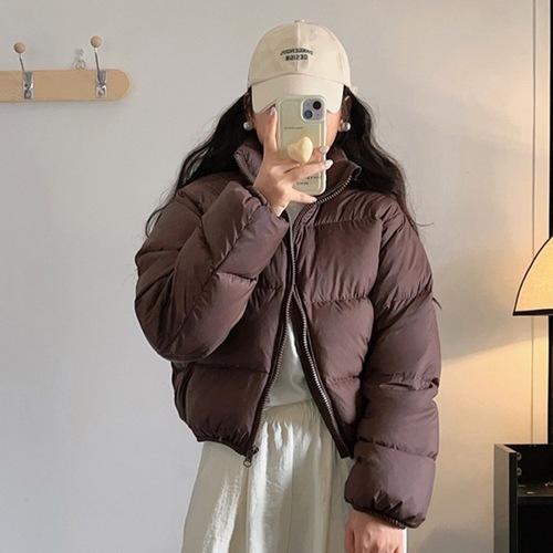 Women's winter short sleeve loose coat for small figures, 2024 new cotton padded jacket, Kendo style, thick Korean version cotton puffer jacket