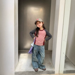 2026秋季上新潮流拼色耐看儿童内搭上衣早秋柔软舒适女童时尚打底
