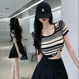 纯欲风辣妹条纹短袖T恤女2025夏季小众别致紧身显瘦复古短款上衣