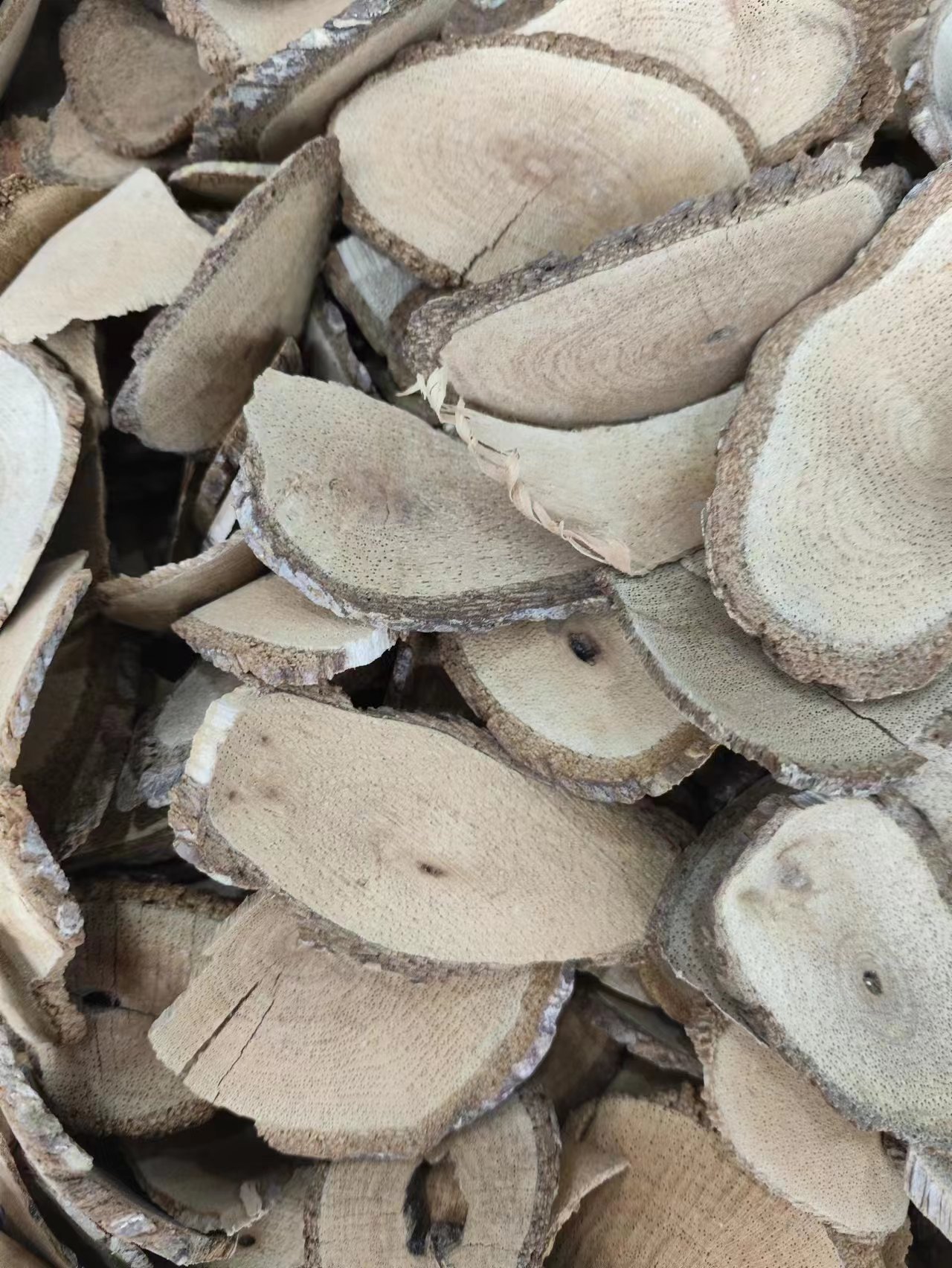 Teng Li Gen (Actinidia arguta Root) — Dried Kiwi Vine Root, 500g Herbal Decoction Piece key features