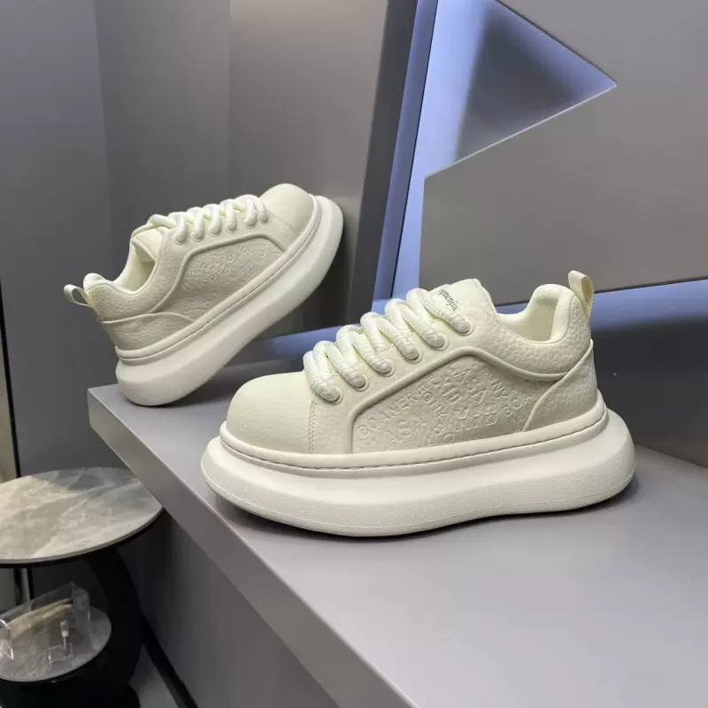 时尚四季精品皮面厚底潮流百搭男板鞋舒适男休闲鞋