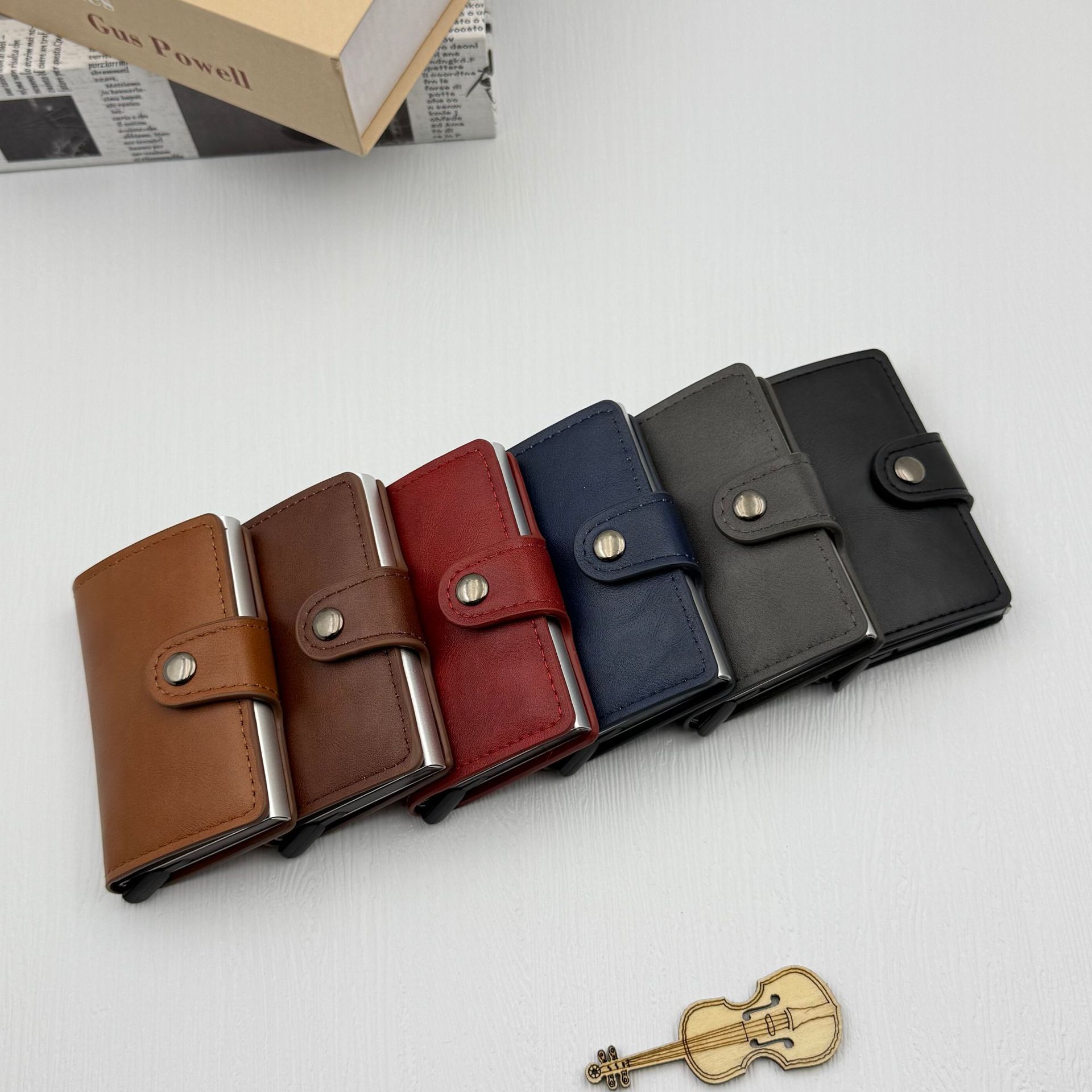 Venta directa de fábrica paquete de tarjetas RFID almacenamiento de documentos cepillo antirrobo transfronterizo Amazon producto explosivo caja de tarjetas de aleación de aluminio billetera pequeña