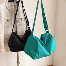2023新款帆布包女包森系简约学生上课通勤书包大容量时尚单肩包