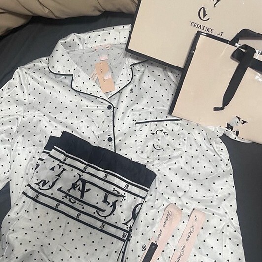 2026 New Spring/Autumn Women's Polka Dot Long Sleeve Pajama Set, Simple and Comfortable, with Turn-down Collar, Can Be Worn Outside 2026 New Spring/Autumn Women's Polka Dot Long Sleeve Pajama Set, Simple and Comfortable, with Turn-down Collar, Can Be Worn Outside