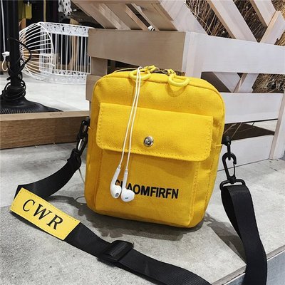 Canvas bag Messenger Bag 2021 new pattern fashion student Korean Edition Simplicity Mini Headphone jack One shoulder Mobile phone bag