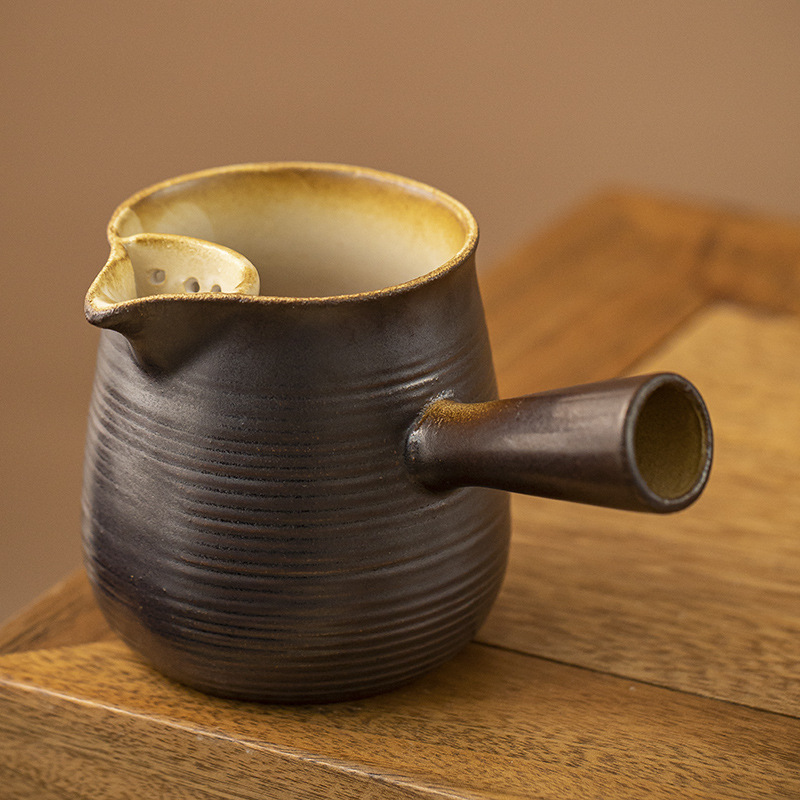 SKU-39-黑釉圆满壶