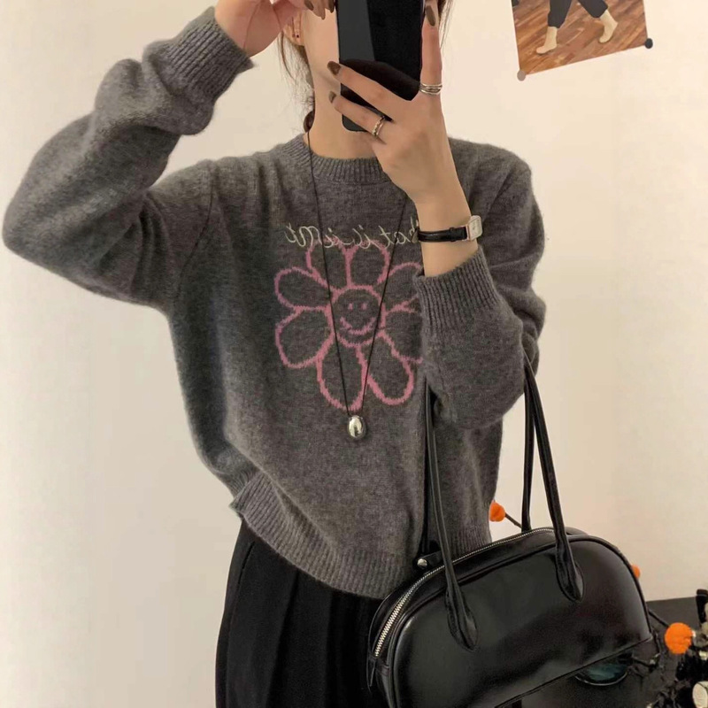 Korean Style~Smiling Sunflower Pattern Needle Embroidery Knitted Sweater Winter New Loose Soft Waxy Inner Top for Women