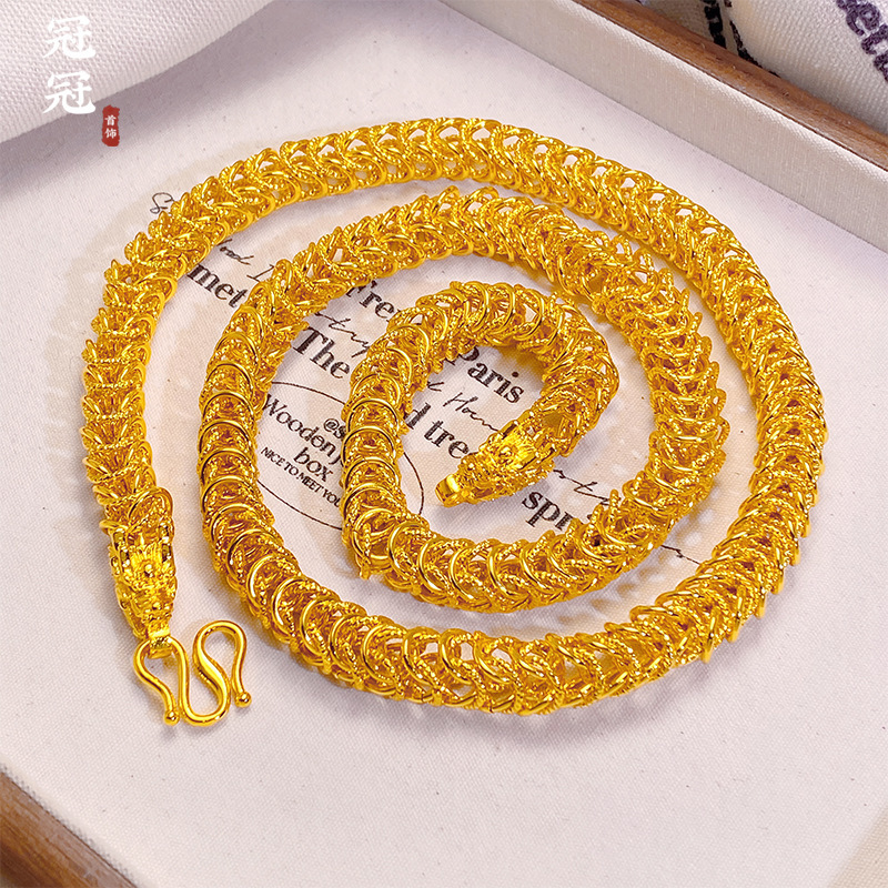 Highly Color-Preserving Brass Gold-Plated Interlocking Chain Necklace for Men, Featuring a Bold and Sophisticated Design with a Dragon Head Pattern Highly Color-Preserving Brass Gold-Plated Interlocking Chain Necklace for Men, Featuring a Bold and Sophisticated Design with a Dragon Head Pattern