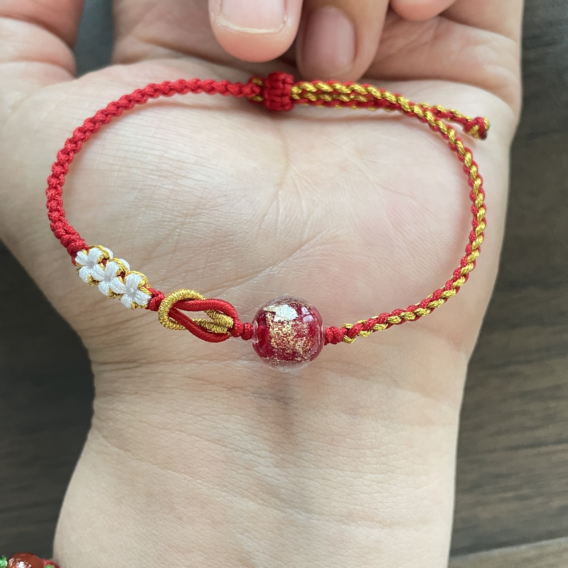 Putuo Mountain Pregnancy Preparation and Fertility Bracelet, Hand-Woven Red Bracelet for Praying for a Baby, Good Luck in Love, Women's Style