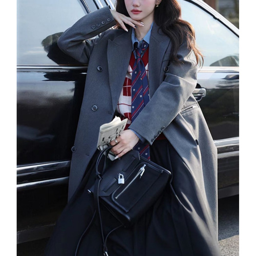 Khaki suit and windbreaker women's 2026 spring and autumn new style, small man, slimming and over the knee, medium and long temperament coat coat