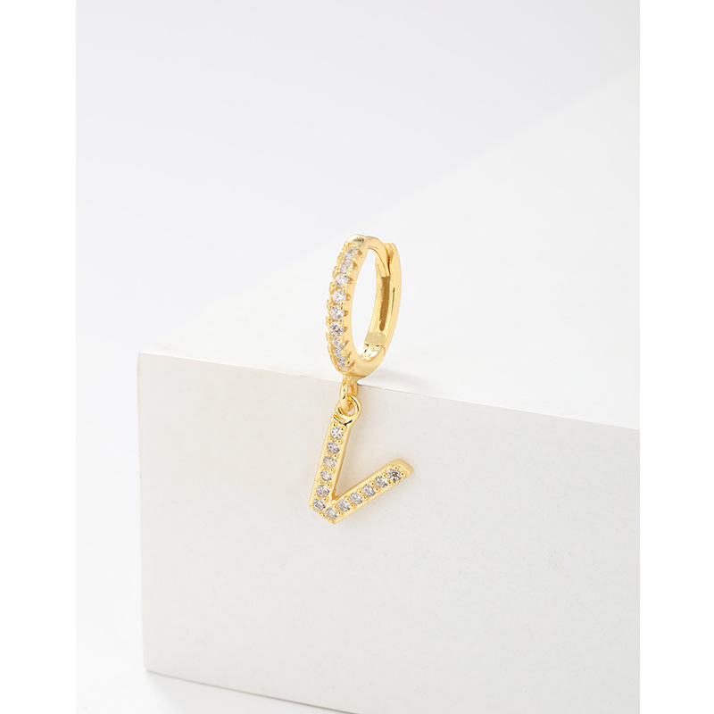 Amazon transfronterizo 925 plata esterlina 26 letras pendientes de estilo europeo y americano pendientes de orejas de orejas de orejas