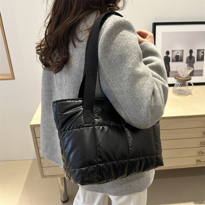 2024 nuevo bolso de moda bolso de mujer bolso de algodón espacial coreano bolso de hombro bolso de mano bolso de invierno bolso de tote